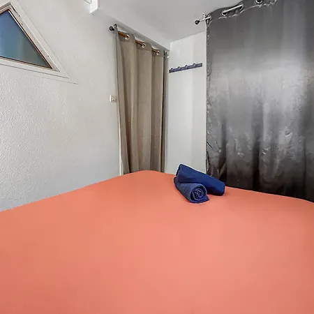 Дом отдыха Maison De Lumineuse Вик-ла-Гардьоль